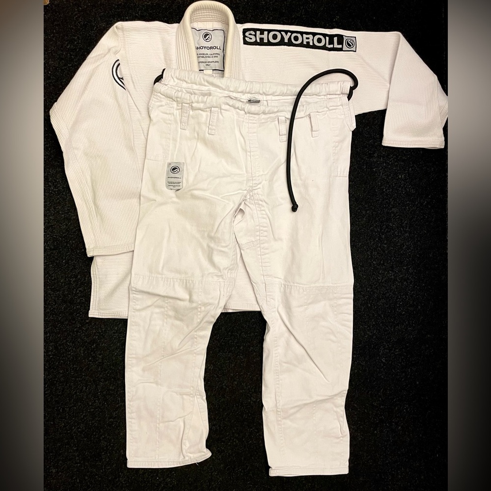Shoyoroll Women’s Gi 1F 410 Gram Pearl Weave Kimono and Pants